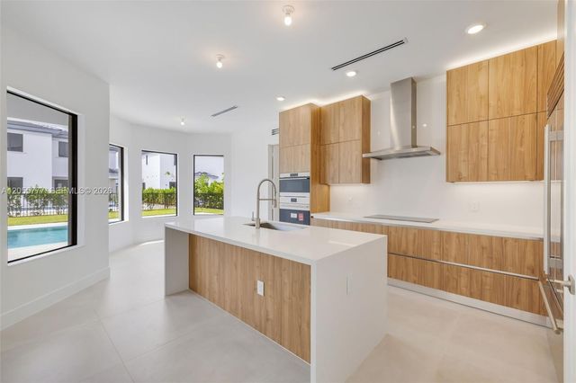 19670 NE 14th Court 19670, Miami, FL 33179