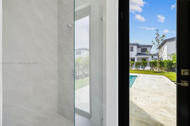 19670 NE 14th Court 19670, Miami, FL 33179