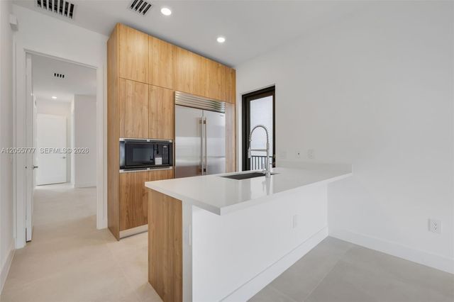 19670 NE 14th Court 19670, Miami, FL 33179