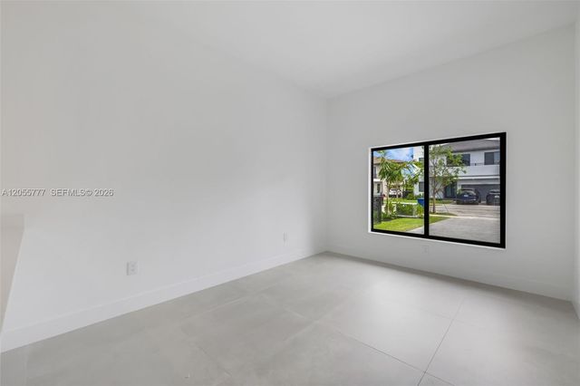 19670 NE 14th Court 19670, Miami, FL 33179