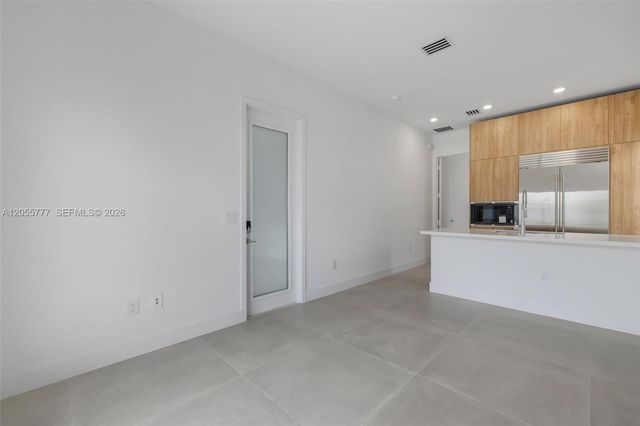 19670 NE 14th Court 19670, Miami, FL 33179