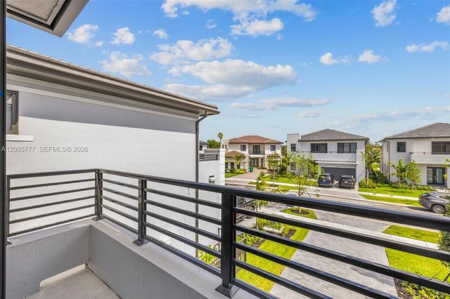 19670 NE 14th Court 19670, Miami, FL 33179
