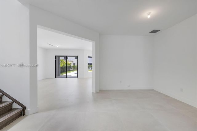 19670 NE 14th Court 19670, Miami, FL 33179
