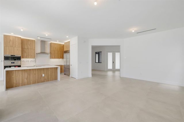 19670 NE 14th Court 19670, Miami, FL 33179