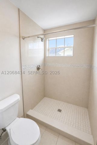 11840 SW 99th St 11840, Miami, FL 33186
