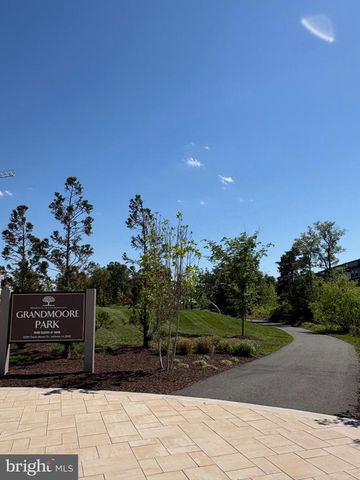 43407 SOUTHLAND ST, Ashburn, VA 20148