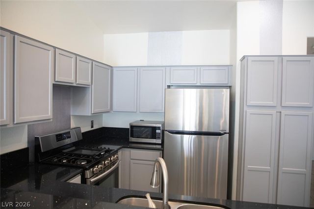 5171 Briar Patch Way, Las Vegas, NV 89118