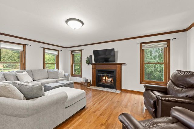 431 CROSSBOW DRIVE, Plover, WI 54467