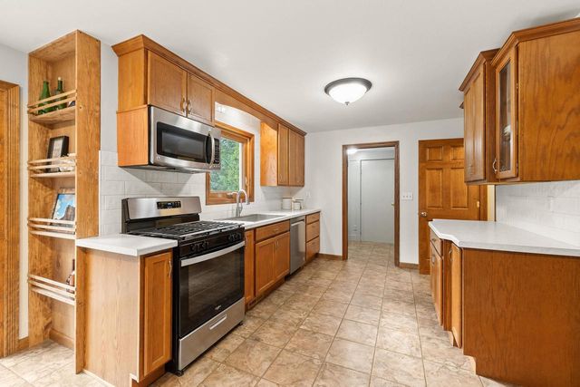431 CROSSBOW DRIVE, Plover, WI 54467