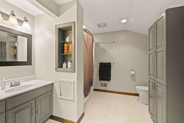431 CROSSBOW DRIVE, Plover, WI 54467