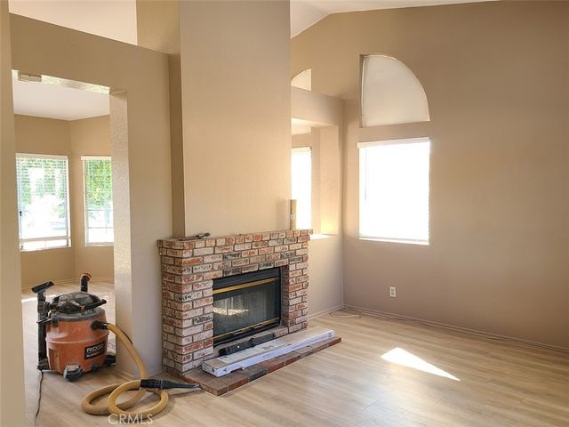 41929 Humber, Temecula, CA 92591