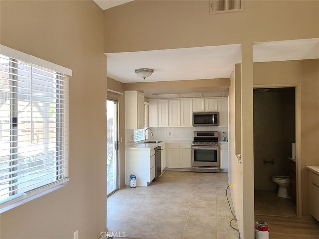 41929 Humber, Temecula, CA 92591