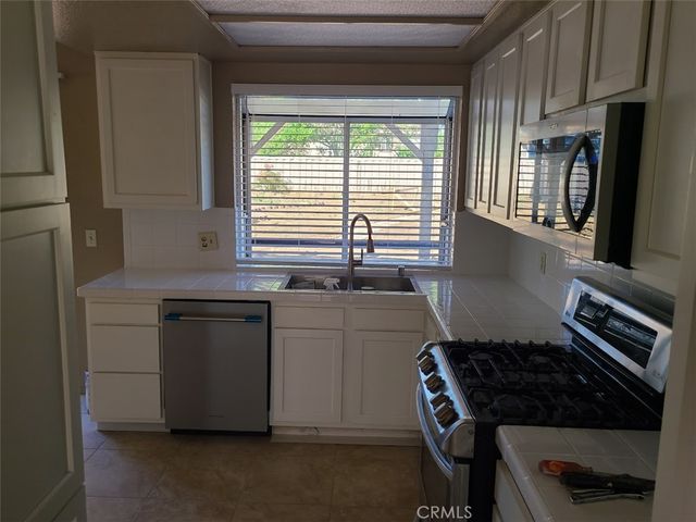 41929 Humber, Temecula, CA 92591