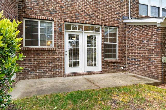 412 Longchamp Lane, Cary, NC 27519