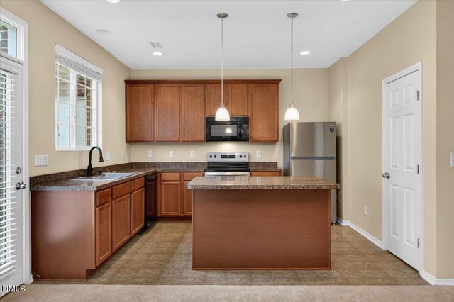 412 Longchamp Lane, Cary, NC 27519