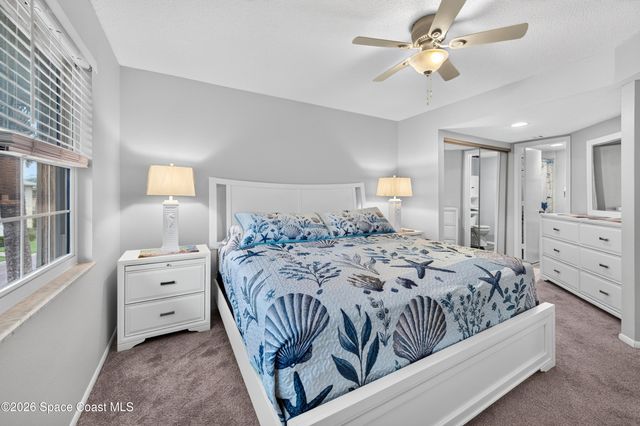 997 Sonesta Avenue NE 202, Palm Bay, FL 32905