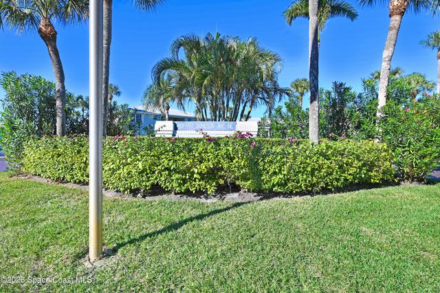 997 Sonesta Avenue NE 202, Palm Bay, FL 32905