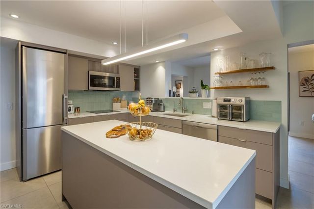 1920 Virginia AVE 403, Fort Myers, FL 33901