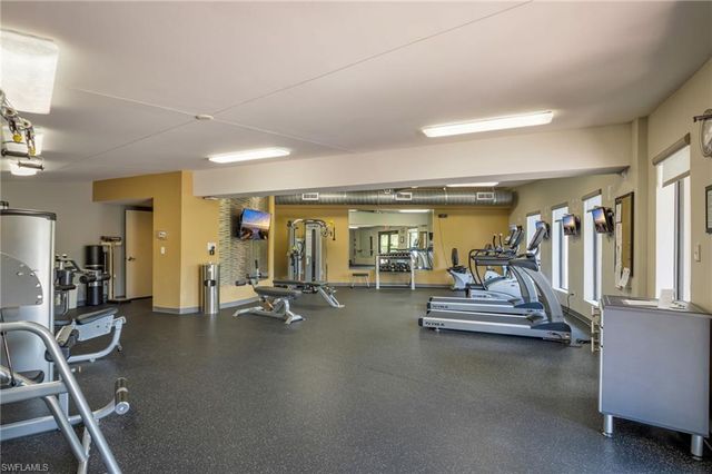 1920 Virginia AVE 403, Fort Myers, FL 33901