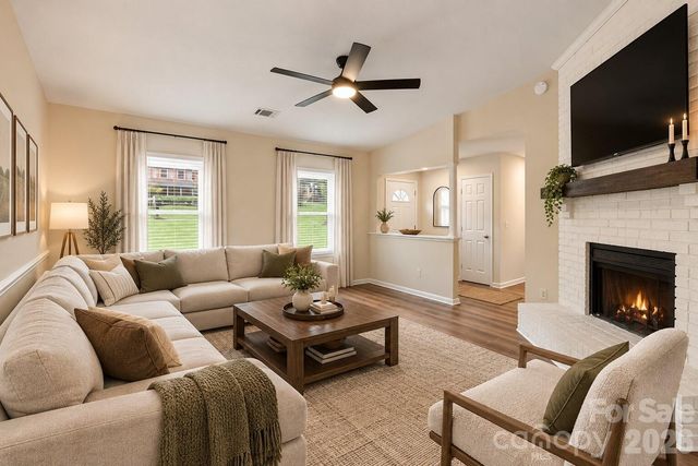 2115 Teddington Drive, Charlotte, NC 28214