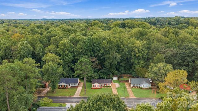 2115 Teddington Drive, Charlotte, NC 28214