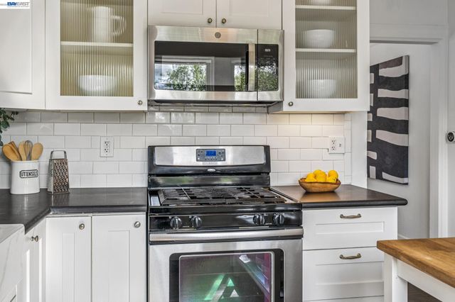 1059 59TH STREET, Oakland, CA 94608