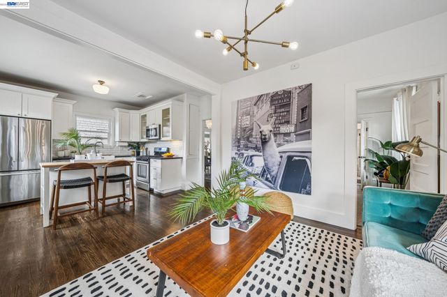 1059 59TH STREET, Oakland, CA 94608