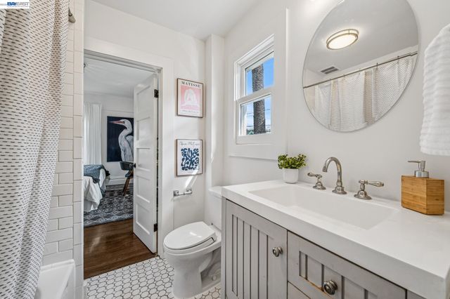 1059 59TH STREET, Oakland, CA 94608