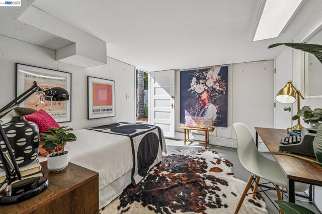 1059 59TH STREET, Oakland, CA 94608