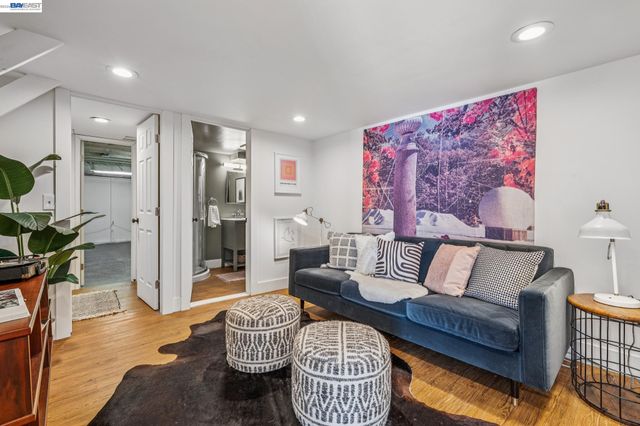 1059 59TH STREET, Oakland, CA 94608