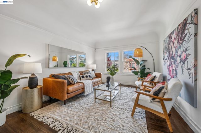 1059 59TH STREET, Oakland, CA 94608