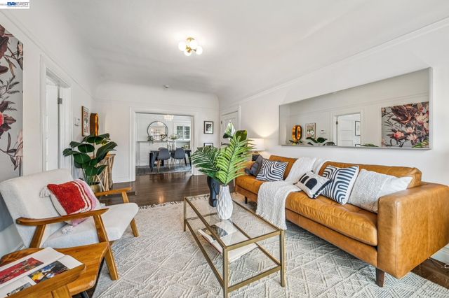 1059 59TH STREET, Oakland, CA 94608