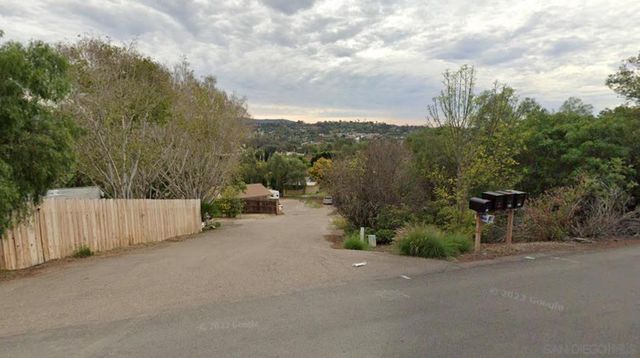 326 Plumosa, Vista, CA 92083