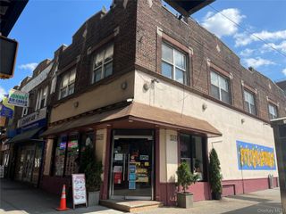 6902 Roosevelt Avenue, Flushing, NY 11377