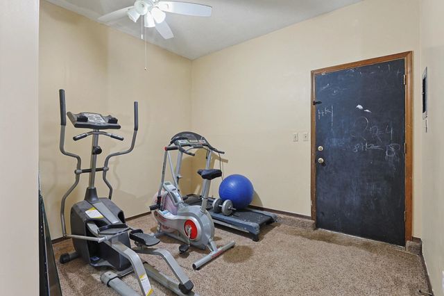 1401 E Carolyn St, Derby, KS 67037