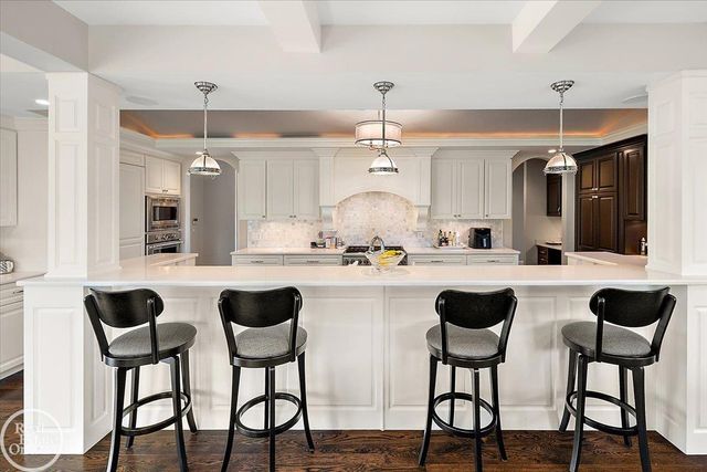 16205 La Dolce Vita Drive, Clinton Twp, MI 48035