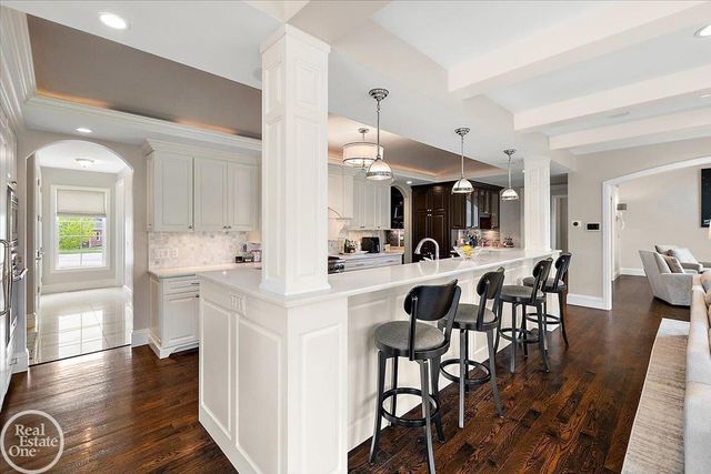 16205 La Dolce Vita Drive, Clinton Twp, MI 48035