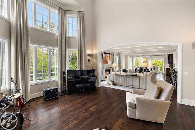 16205 La Dolce Vita Drive, Clinton Twp, MI 48035