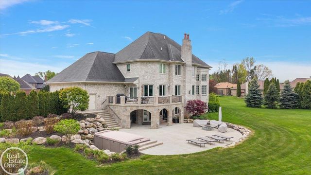 16205 La Dolce Vita Drive, Clinton Twp, MI 48035