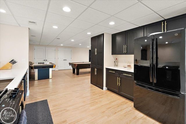 16205 La Dolce Vita Drive, Clinton Twp, MI 48035