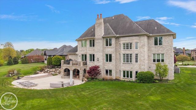 16205 La Dolce Vita Drive, Clinton Twp, MI 48035