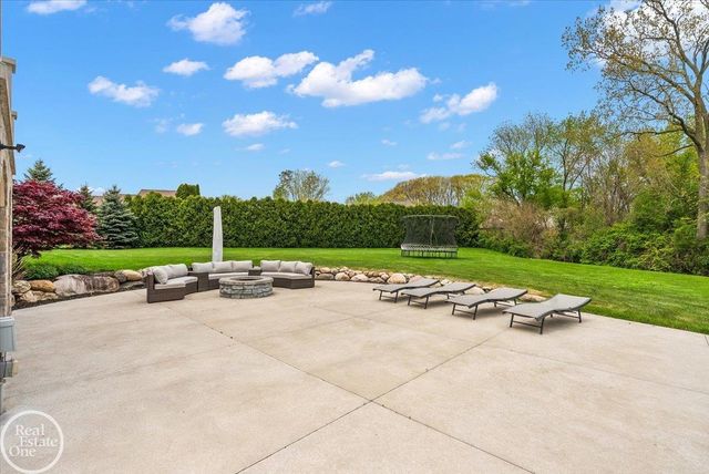 16205 La Dolce Vita Drive, Clinton Twp, MI 48035