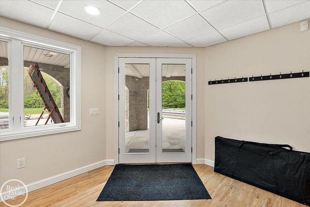 16205 La Dolce Vita Drive, Clinton Twp, MI 48035
