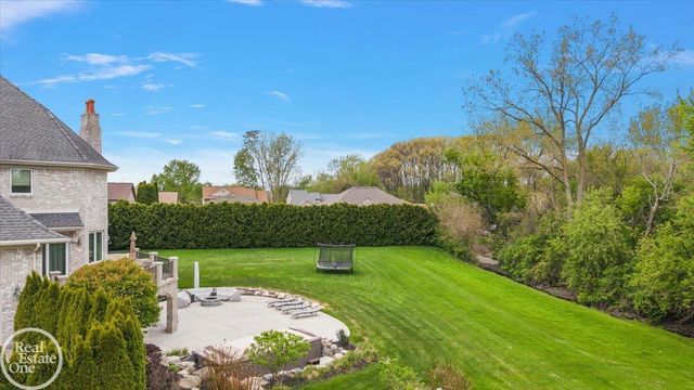 16205 La Dolce Vita Drive, Clinton Twp, MI 48035