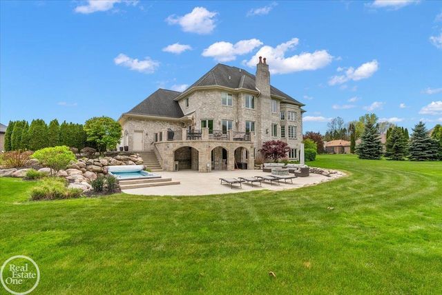 16205 La Dolce Vita Drive, Clinton Twp, MI 48035