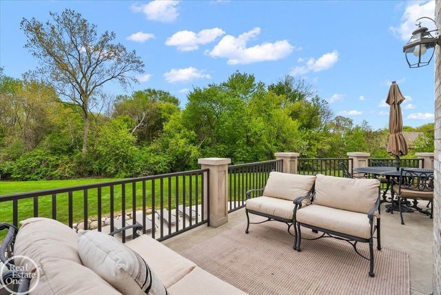 16205 La Dolce Vita Drive, Clinton Twp, MI 48035
