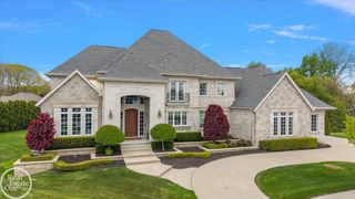 16205 La Dolce Vita Drive, Clinton Twp, MI 48035