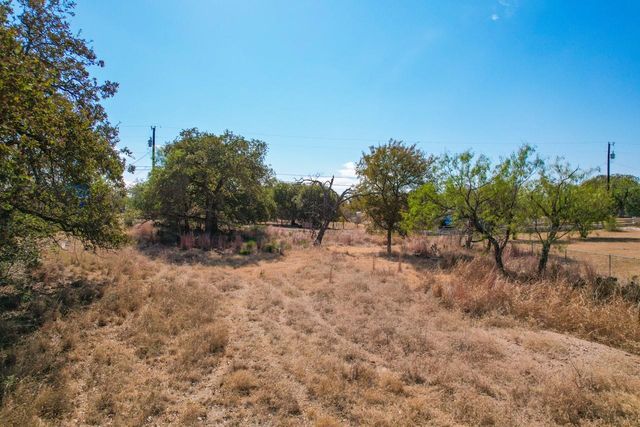 338 E Sweetbriar DR, Marble Falls, TX 78654