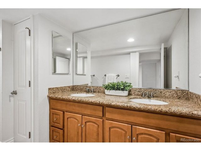 1725 E 36th Ave, Denver, CO 80205