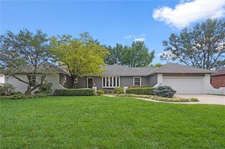 7617 W 98th Terrace, Overland Park, KS 66212